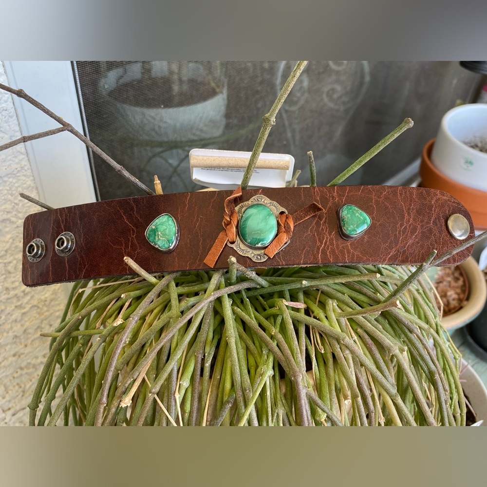 Broken Arrow Variscite Leather Cuff - Picture 12 of 12